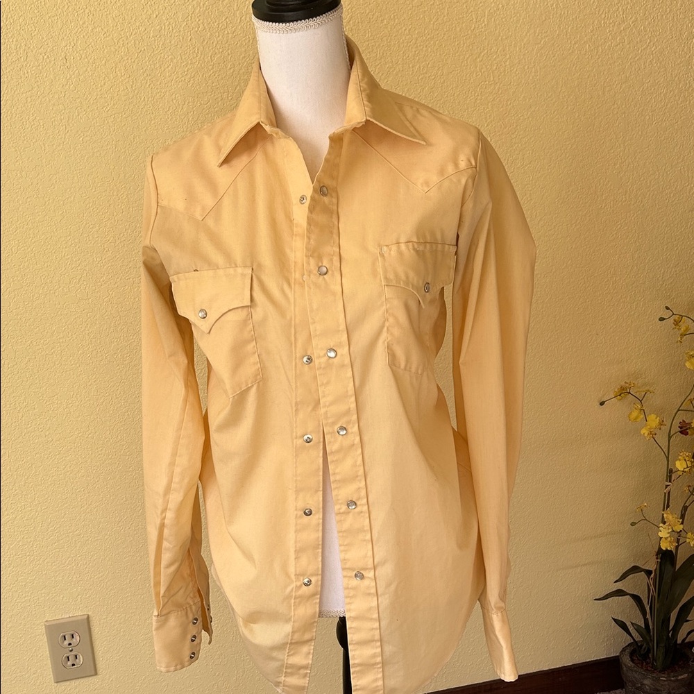 Champion Westerns Yellow Shirt